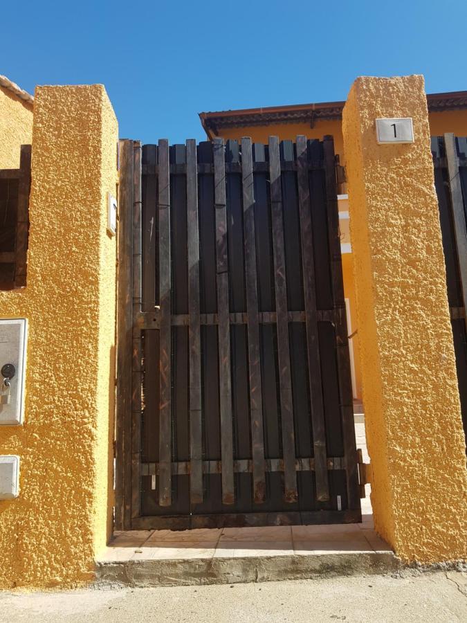 Casa Vacanza Tommy Pabillonis المظهر الخارجي الصورة