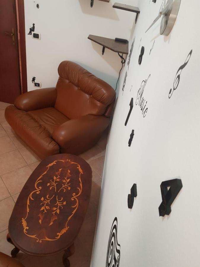 Casa Vacanza Tommy Pabillonis المظهر الخارجي الصورة